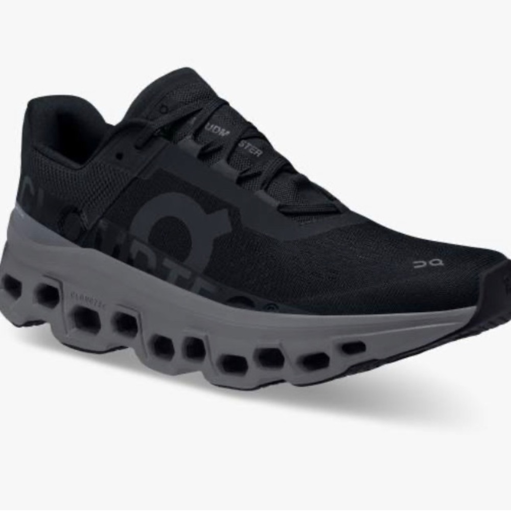 Cloudmonster Black | Magnet